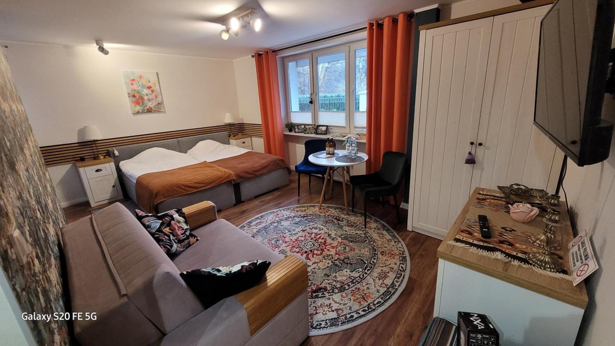 Apartament Przy Parku Naleczow Exterior photo